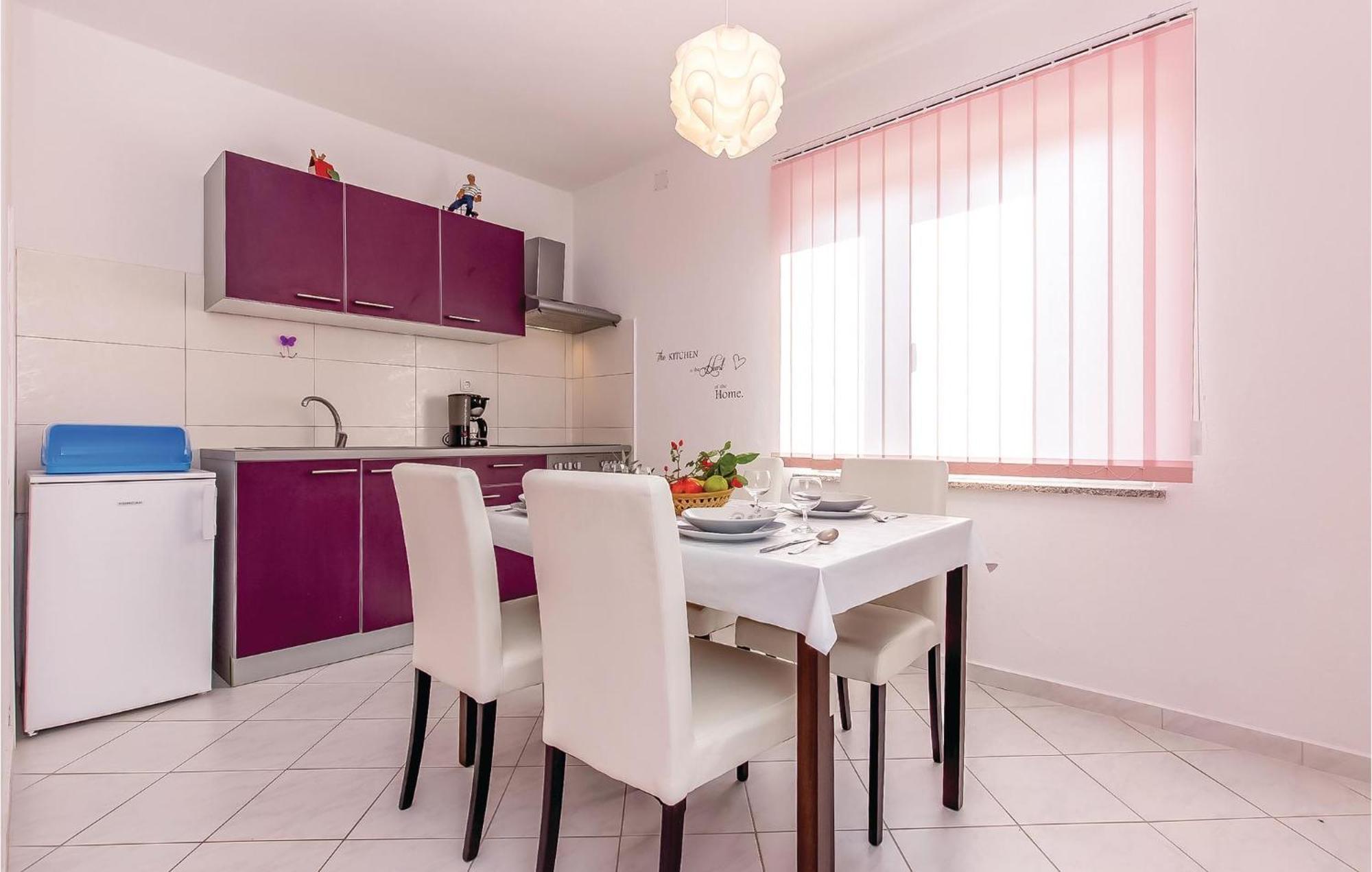 Awesome Apartment In Dobrinj With Wifi Exterior photo